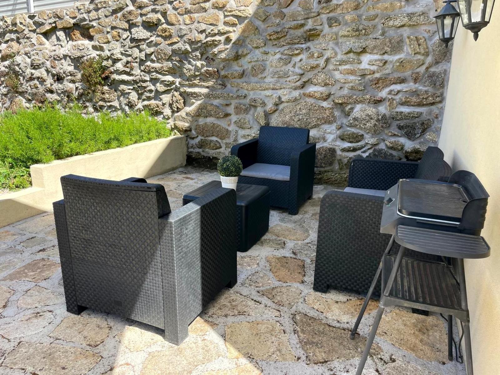 Cantinho D'Aldeia - Jacuzzi Guarda Exterior foto